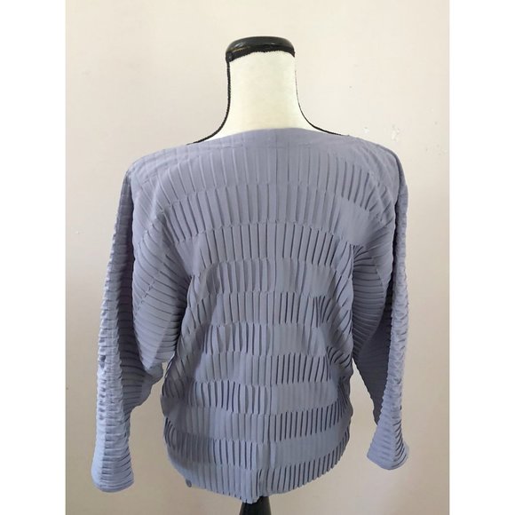 NWT Issey Miyake wave stripe pale grey cardigan blouse - Picture 8 of 13